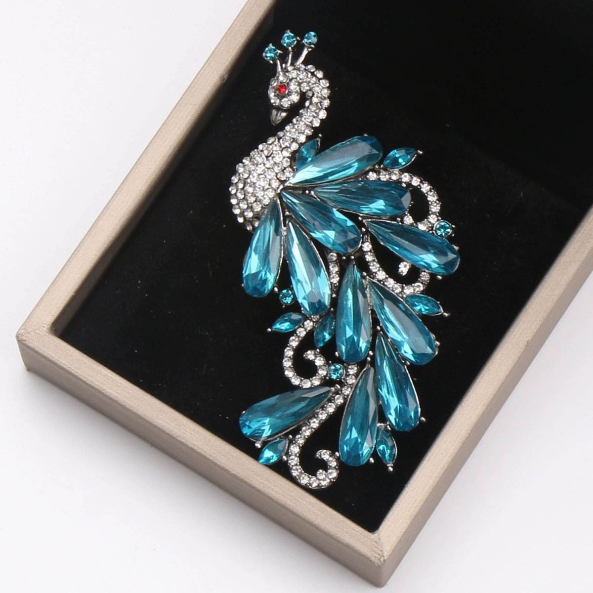 Luxury Rhinestones Peacock Bro - مراجعة Suit Supply Wedding Party وسعره